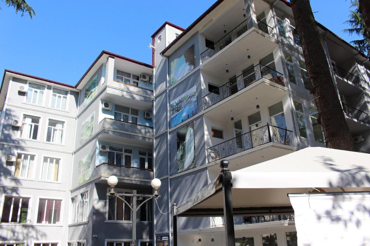 Hotel Nine Brothers Makhinjauri Exterior foto